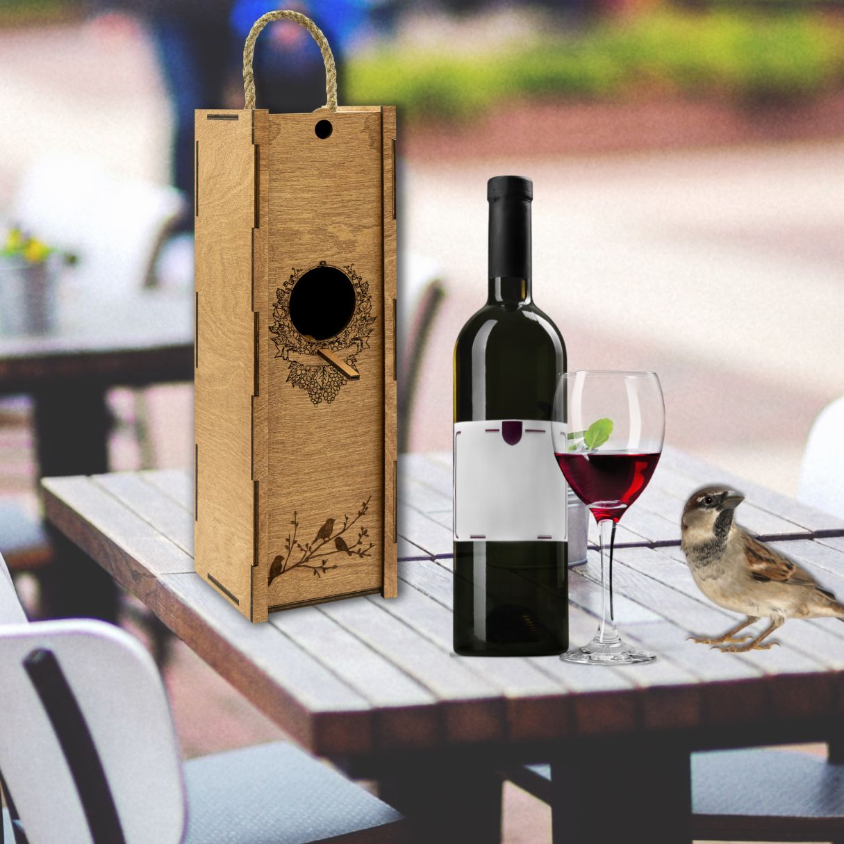 Nichoir" wine box with rope