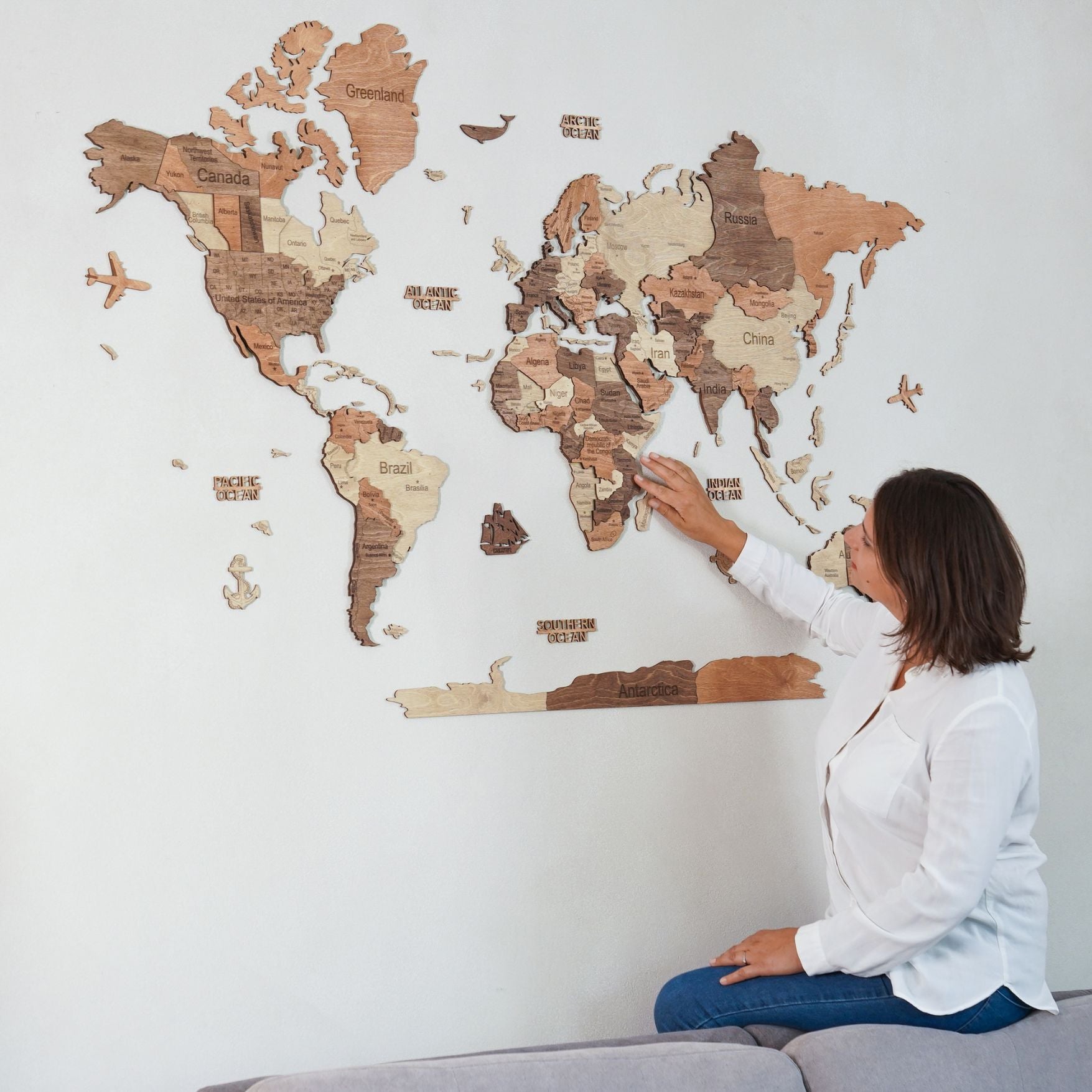 3D Wooden World Map Dark