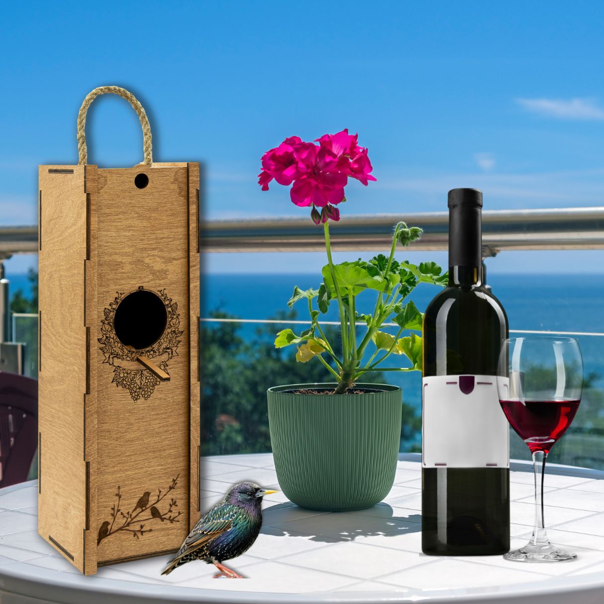 Nichoir" wine box with rope