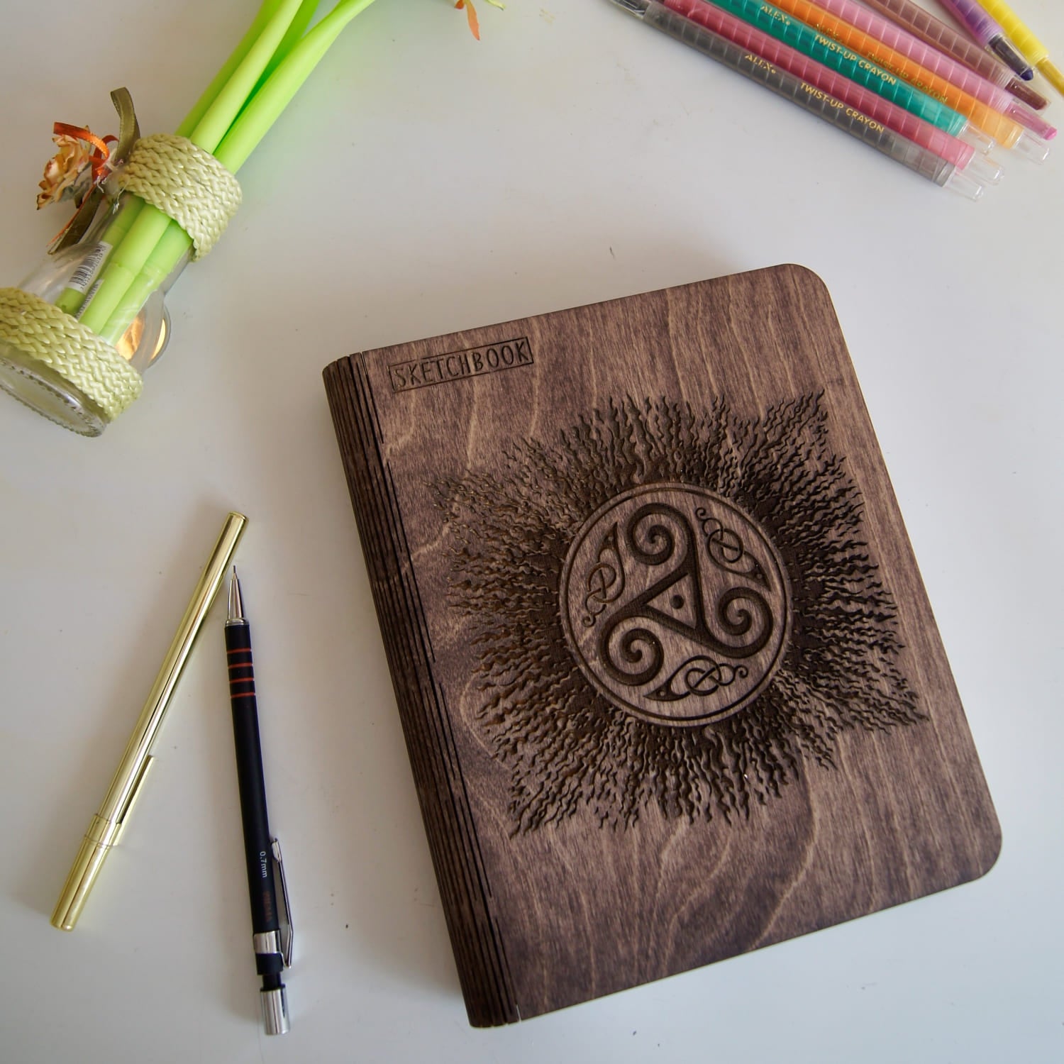 Sketchbook Triskel