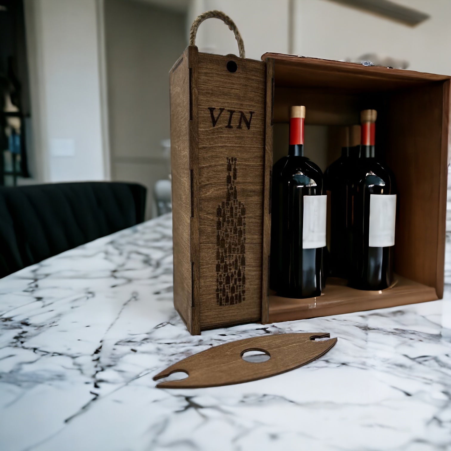 Wooden wine box with cord "Bottle"