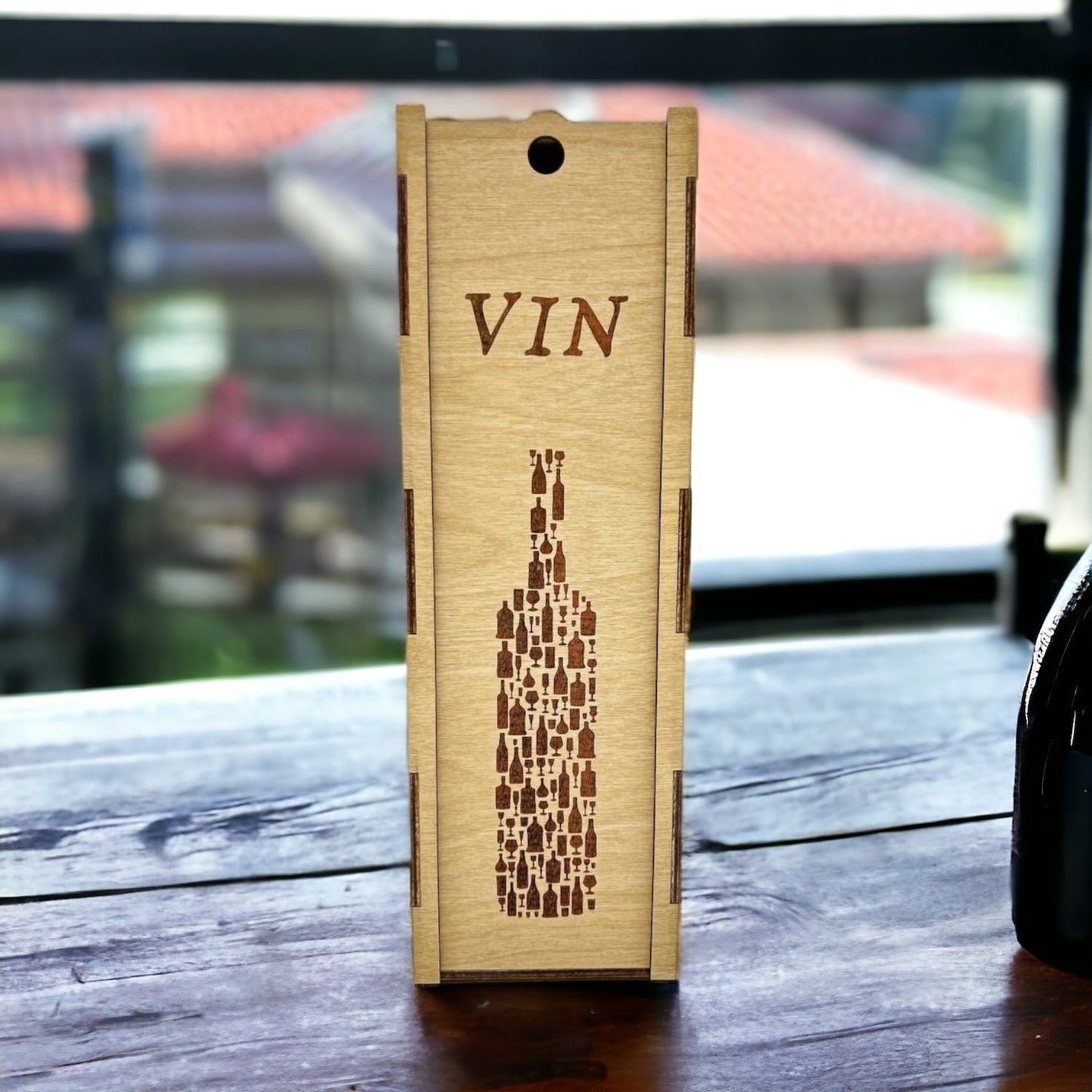 "Bottle" light wooden wine box