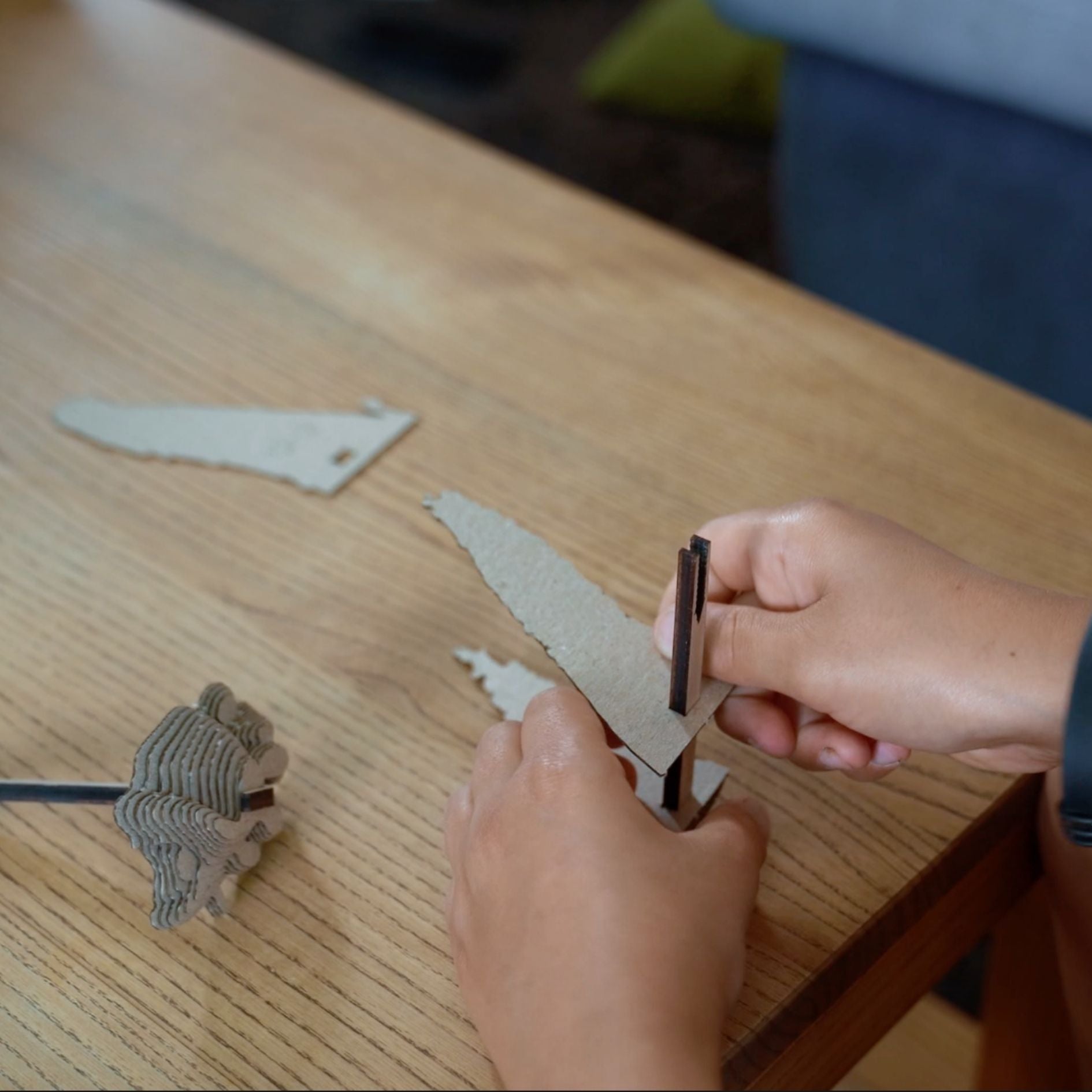 3D cardboard puzzle-sculpture Dragon