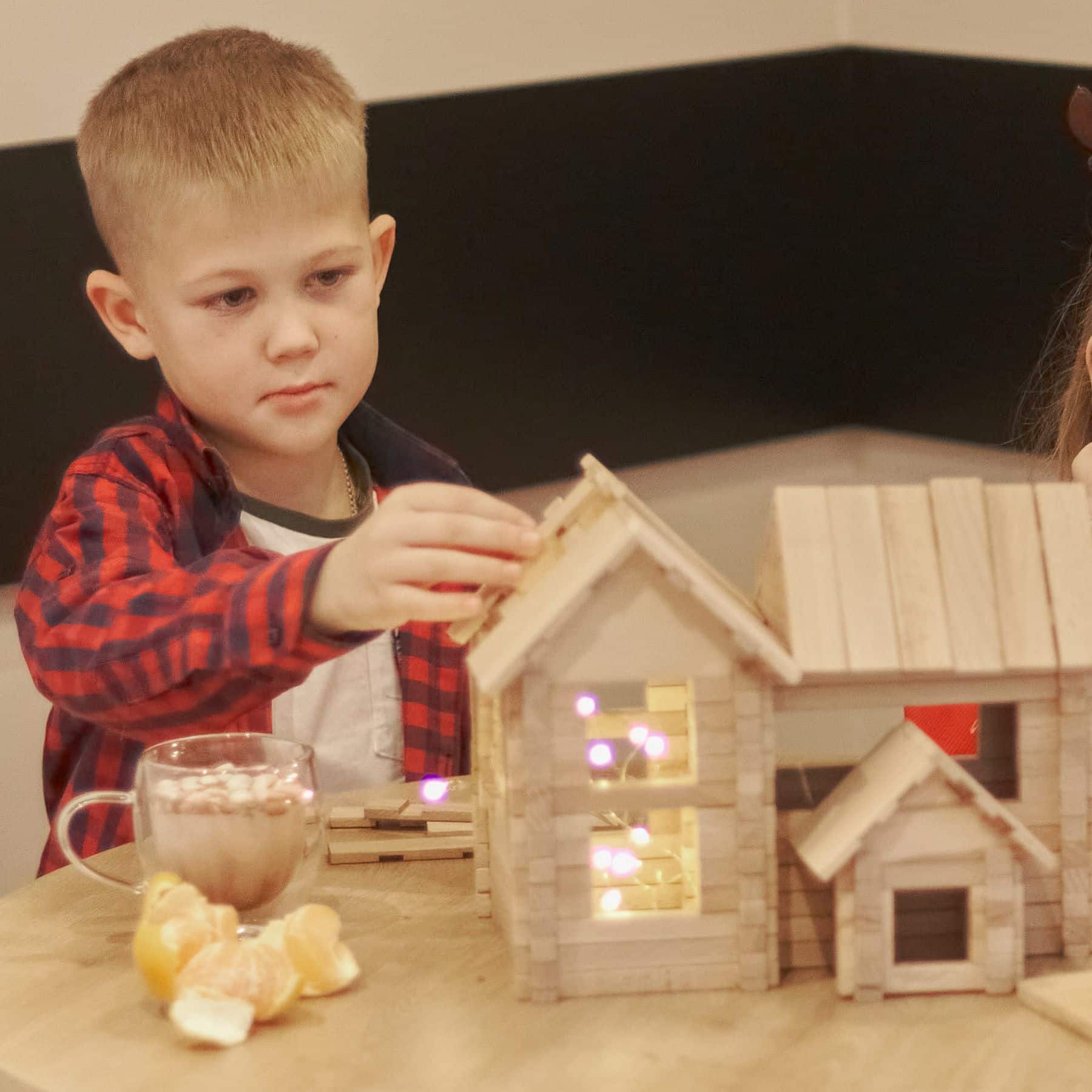 Cottage Wooden Construction Set, 206 pieces