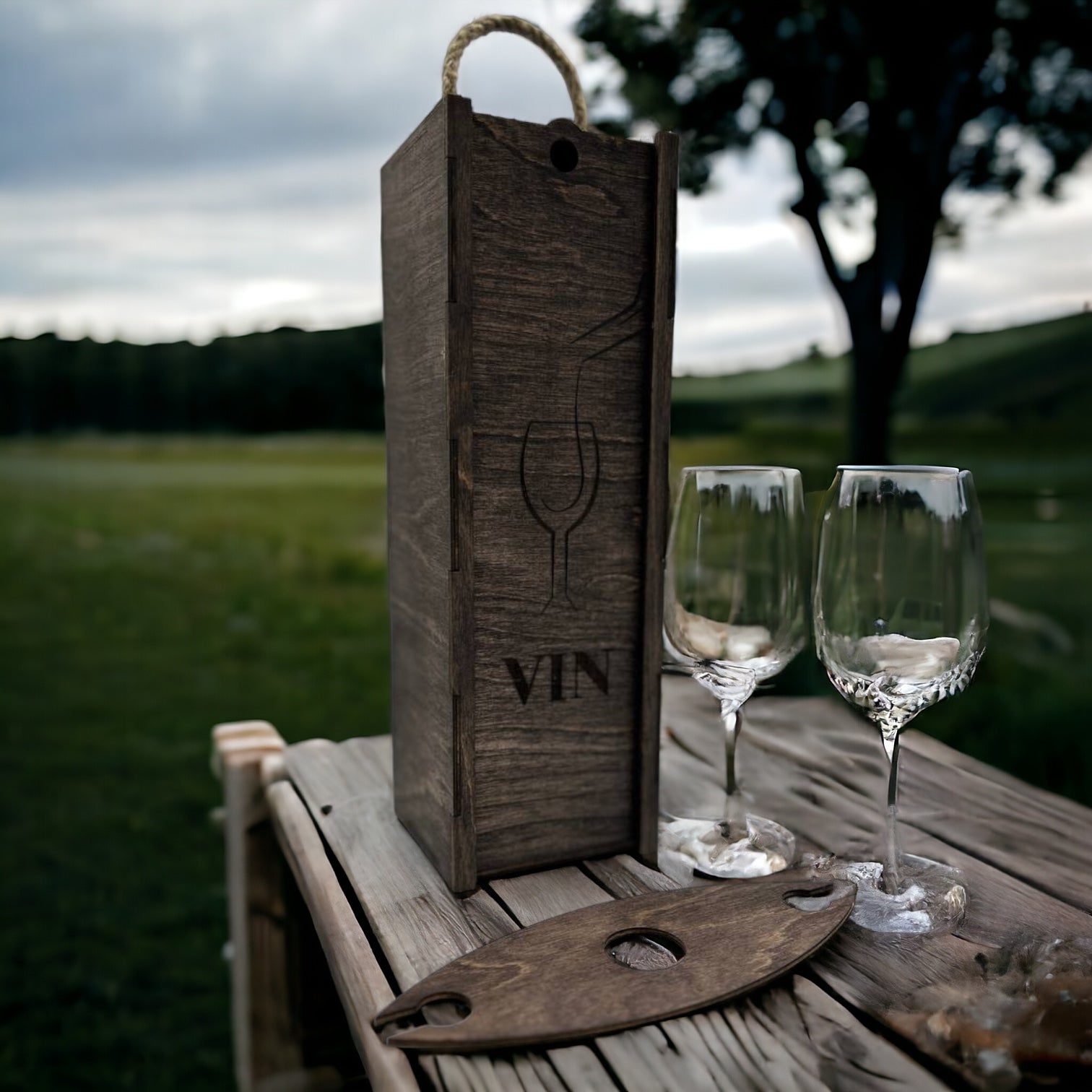 Wooden wine box with cord "Glass"