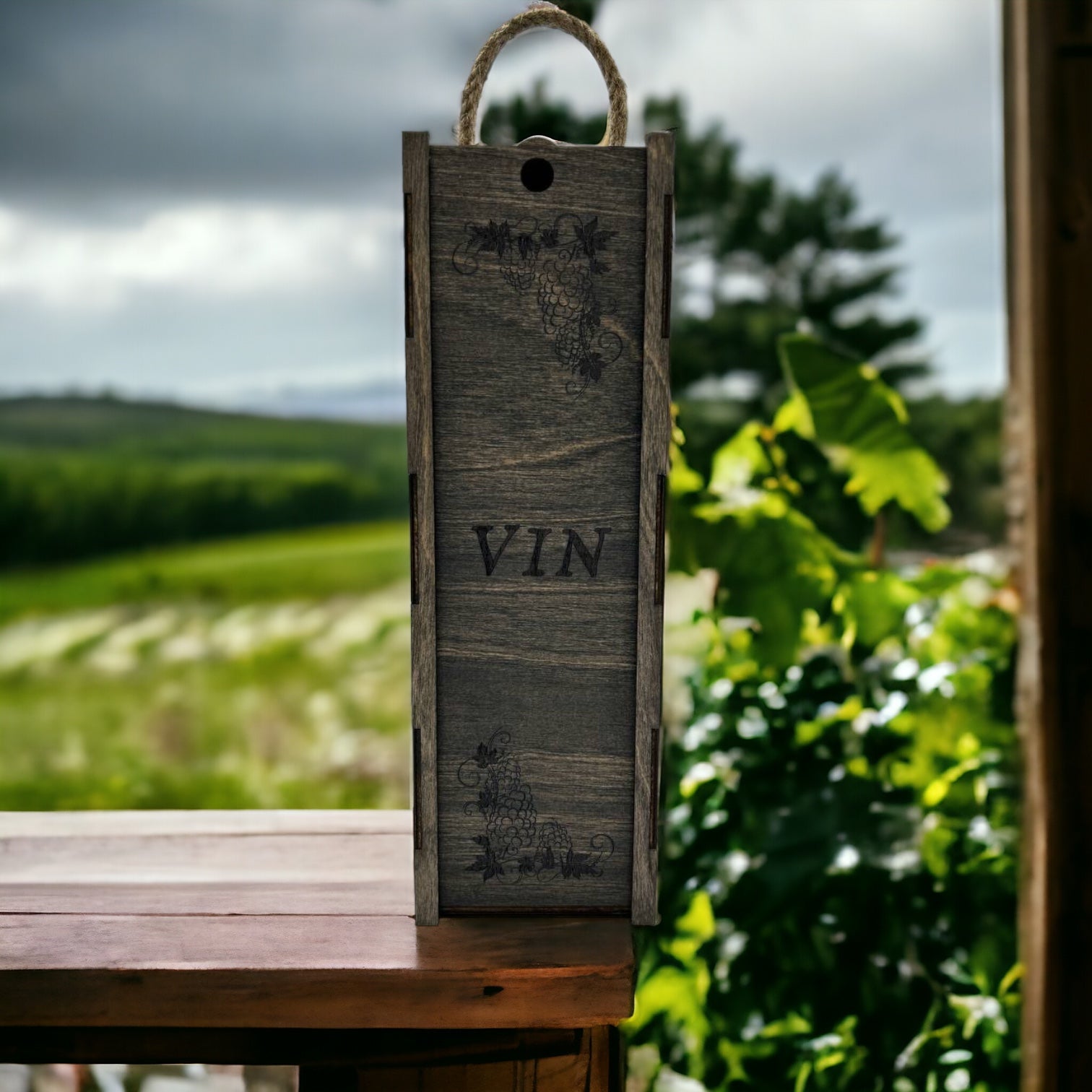 Wooden wine box with rope "Grape"